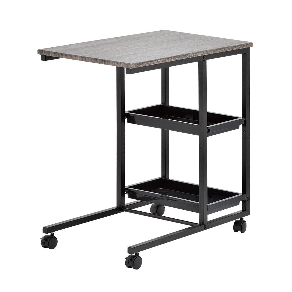 선반이 있는 이동식 테이블